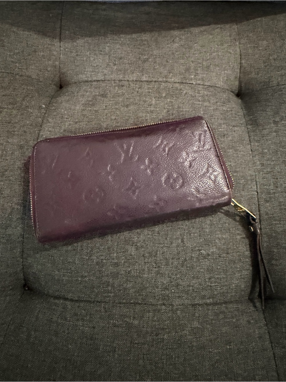 Louis Vuitton Zippy Wallet in Monogram Empreinte